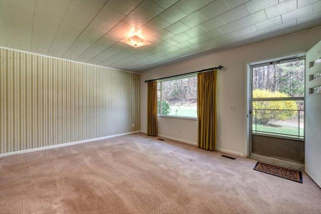 222 Vellenorth Road, Blue Ridge, GA 30513