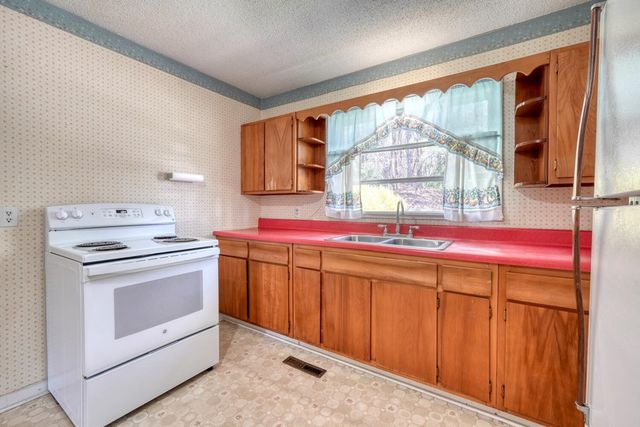 222 Vellenorth Road, Blue Ridge, GA 30513