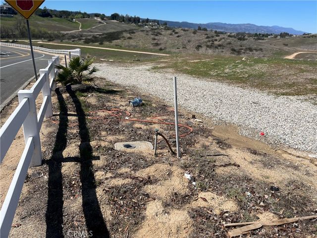 30580 Del Rey Rd, Temecula, CA 92591