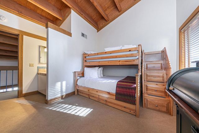 5096 Gold Bend, Truckee, CA 96161