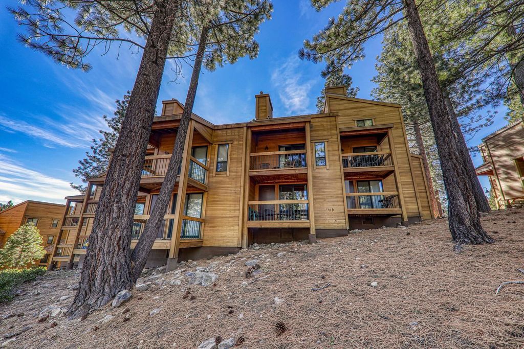 5096 Gold Bend, Truckee, CA 96161