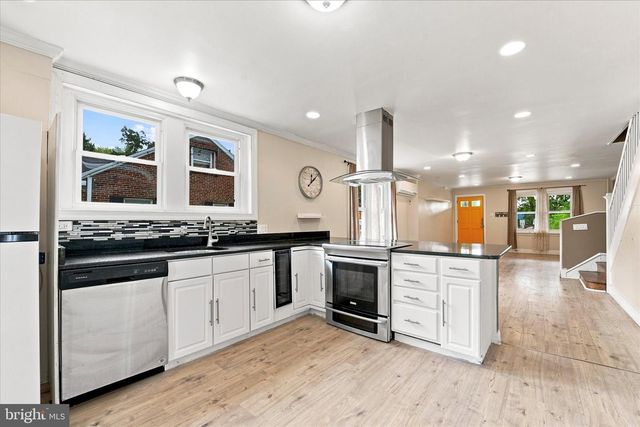 217 W JOHNSON HWY, East Norriton, PA 19401