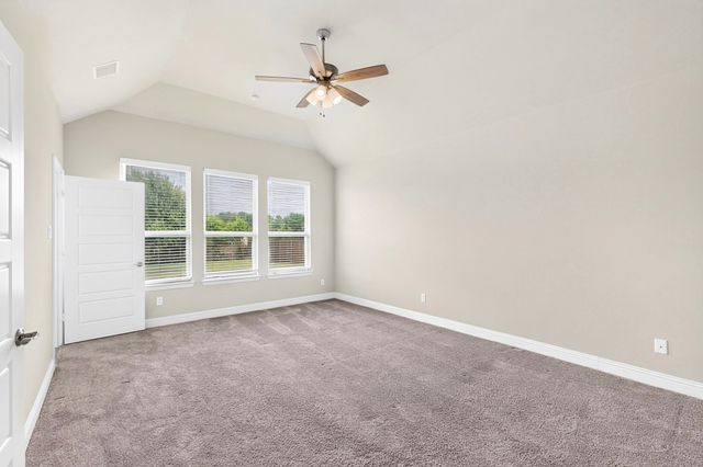 690 Serenity Lane, Red Oak, TX 75154