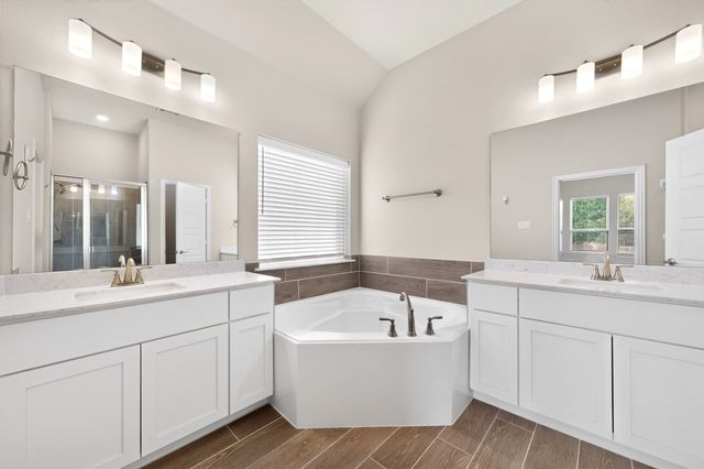 690 Serenity Lane, Red Oak, TX 75154