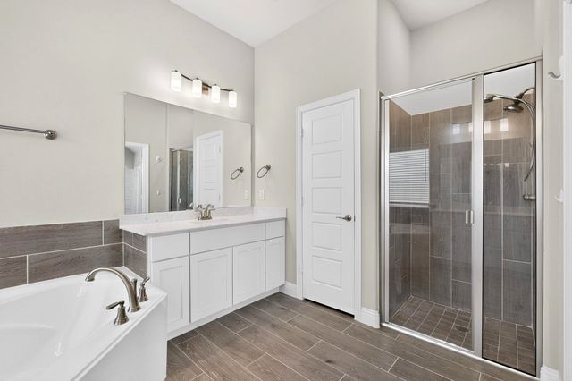 690 Serenity Lane, Red Oak, TX 75154