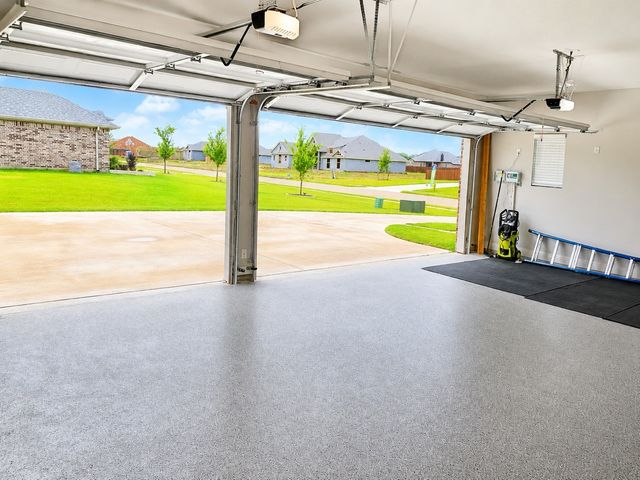 690 Serenity Lane, Red Oak, TX 75154