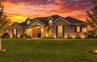690 Serenity Lane, Red Oak, TX 75154