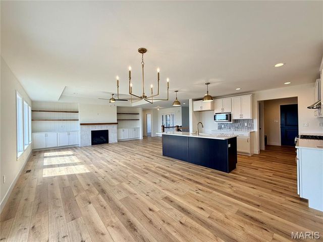 221 George Bush Boulevard, Troy, IL 62294