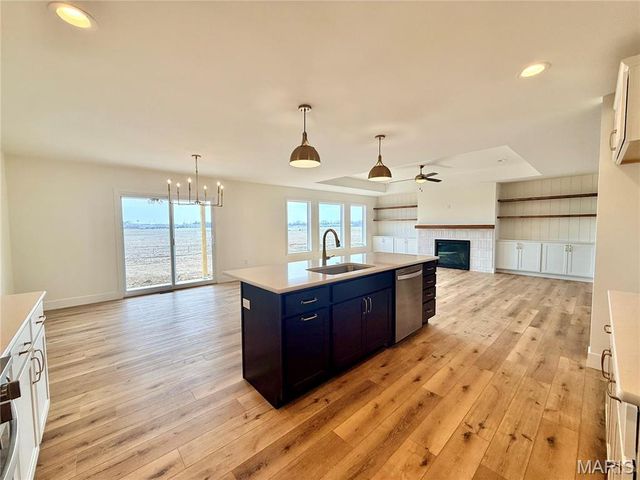 221 George Bush Boulevard, Troy, IL 62294