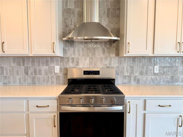 221 George Bush Boulevard, Troy, IL 62294