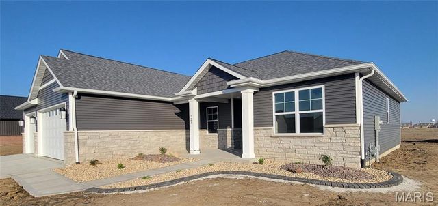 221 George Bush Boulevard, Troy, IL 62294