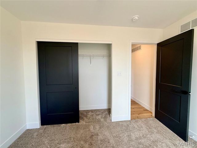 221 George Bush Boulevard, Troy, IL 62294