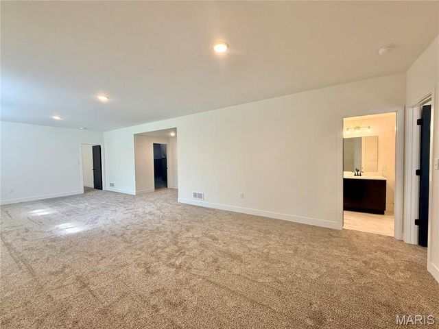 221 George Bush Boulevard, Troy, IL 62294