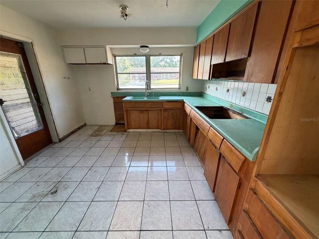 1808 SARAZEN DRIVE, Orlando, FL 32808