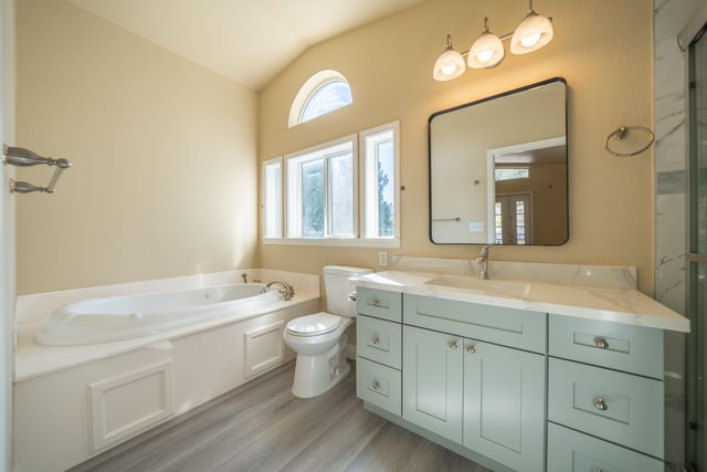 19707 Copper Canyon Road, Redding, CA 96003