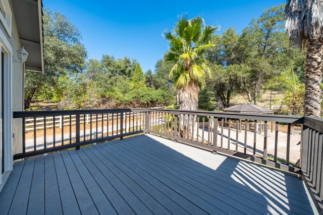 19707 Copper Canyon Road, Redding, CA 96003