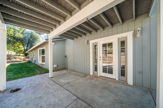 19707 Copper Canyon Road, Redding, CA 96003