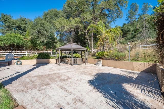 19707 Copper Canyon Road, Redding, CA 96003