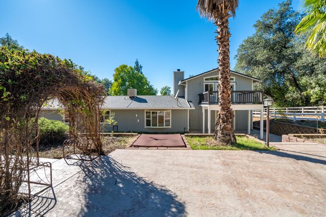 19707 Copper Canyon Road, Redding, CA 96003