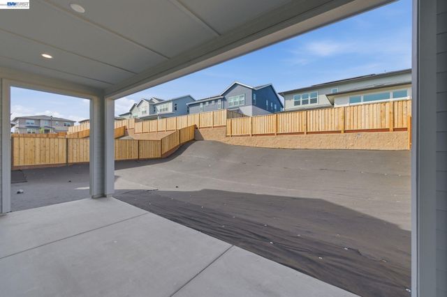 1935 Ingalls Way, Dublin, CA 94568