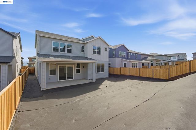 1935 Ingalls Way, Dublin, CA 94568