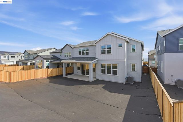 1935 Ingalls Way, Dublin, CA 94568