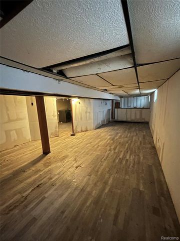 19953 Hull Street, Highland Park, MI 48203