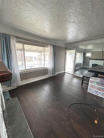 19953 Hull Street, Highland Park, MI 48203