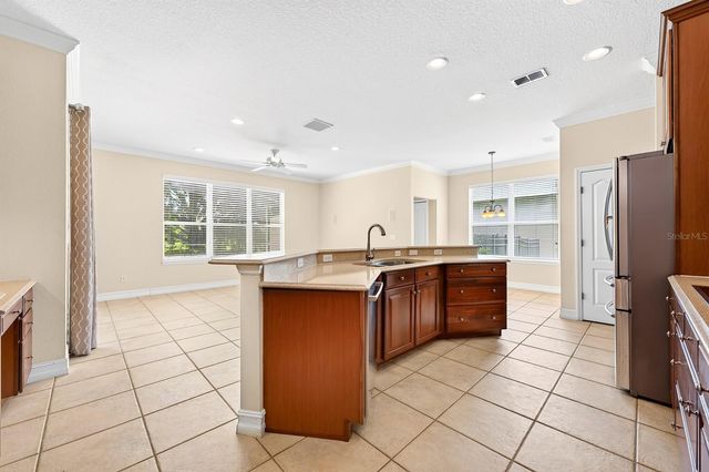 825 PARKSIDE POINTE BOULEVARD, Apopka, FL 32712