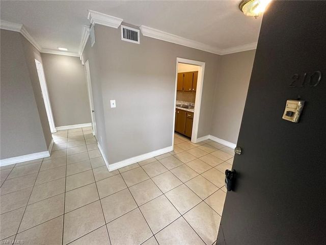 1830 Maravilla AVE 210, Fort Myers, FL 33901