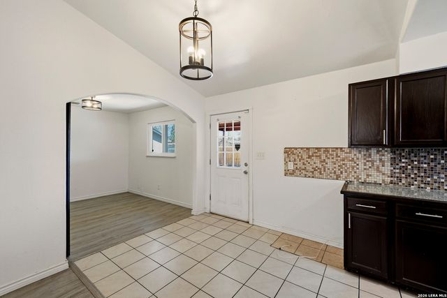 106 Wayfarer, San Antonio, TX 78242