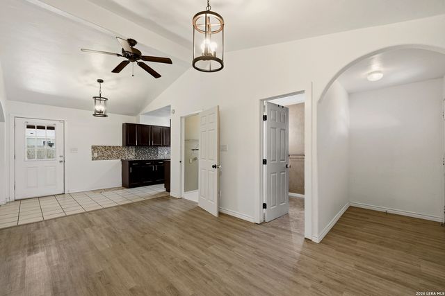 106 Wayfarer, San Antonio, TX 78242