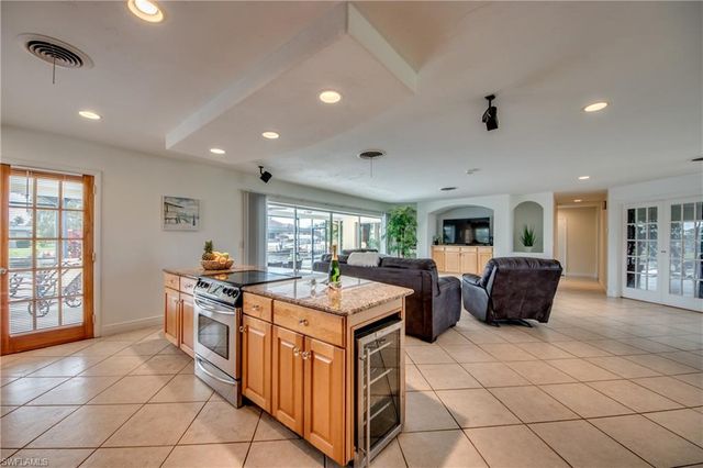 5359 Majestic CT, Cape Coral, FL 33904