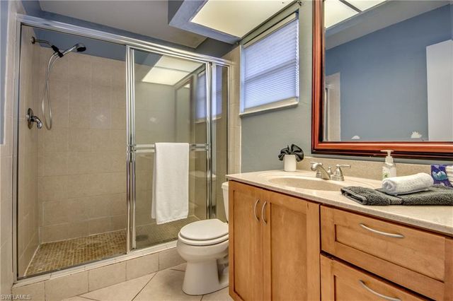 5359 Majestic CT, Cape Coral, FL 33904