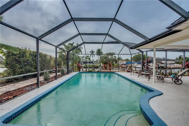 5359 Majestic CT, Cape Coral, FL 33904