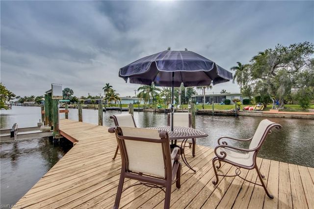 5359 Majestic CT, Cape Coral, FL 33904