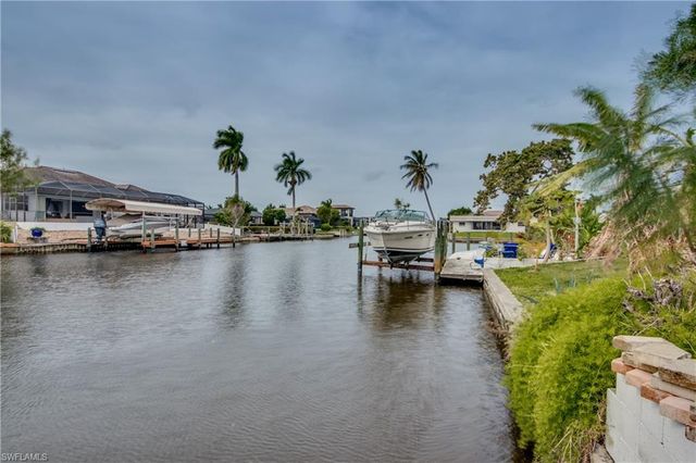 5359 Majestic CT, Cape Coral, FL 33904
