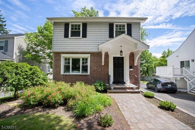 18 Sunset Dr, Millburn Twp., NJ 07041