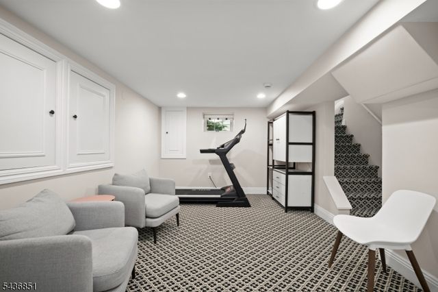 18 Sunset Dr, Millburn Twp., NJ 07041