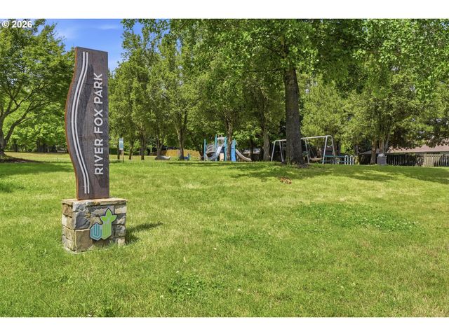 11235 Sw CHAMPOEG Dr, Wilsonville, OR 97070