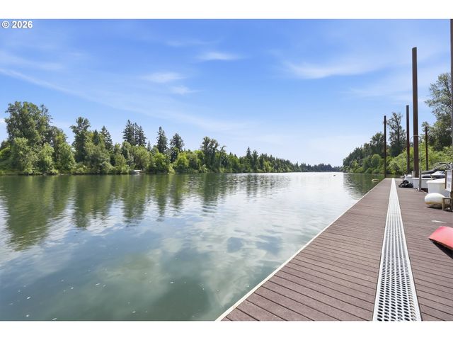 11235 Sw CHAMPOEG Dr, Wilsonville, OR 97070