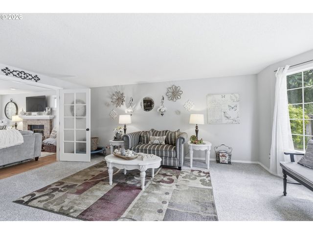 11235 Sw CHAMPOEG Dr, Wilsonville, OR 97070