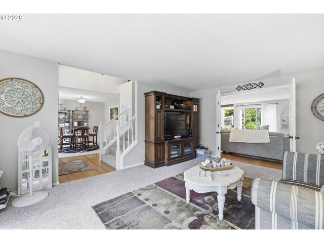 11235 Sw CHAMPOEG Dr, Wilsonville, OR 97070