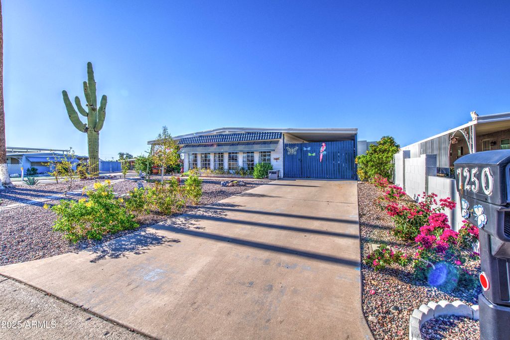 7250 E ARBOR Avenue, Mesa, AZ 85208