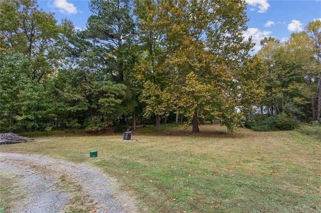 3017 Hampton HWY, Yorktown, VA 23693