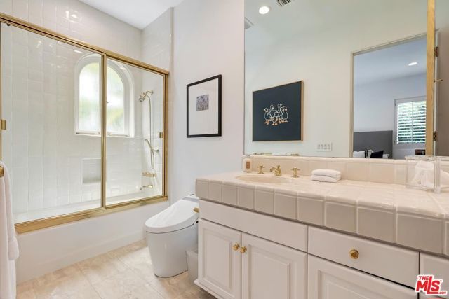 812 N Bedford Drive, Beverly Hills, CA 90210
