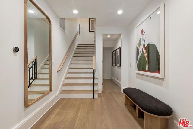 812 N Bedford Drive, Beverly Hills, CA 90210