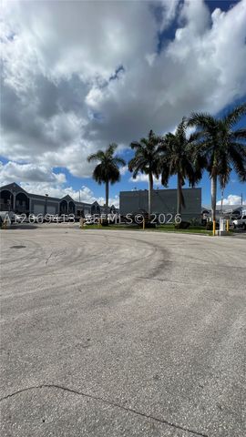 10680 NW 123rd Street Rd 106, Medley, FL 33178