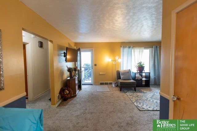 5420 Florence Boulevard, Omaha, NE 68110