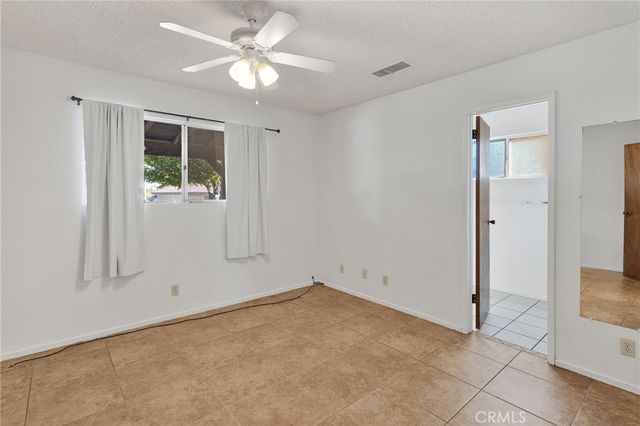 13295 Tamarisk Road, Victorville, CA 92395